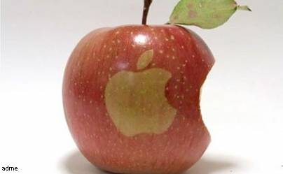 Японские фанаты Apple вырастили яблоки с образом iPod и логотипом компании