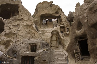 В Иране можно арендовать 700-летние пещерные дома