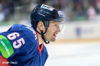Один из лучших российских хоккейных защитников Сергей Гончар завершил карьеру 