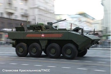 Военный парад с участием ракетных комплексов С-400 и авиации пройдет в Новосибирске
